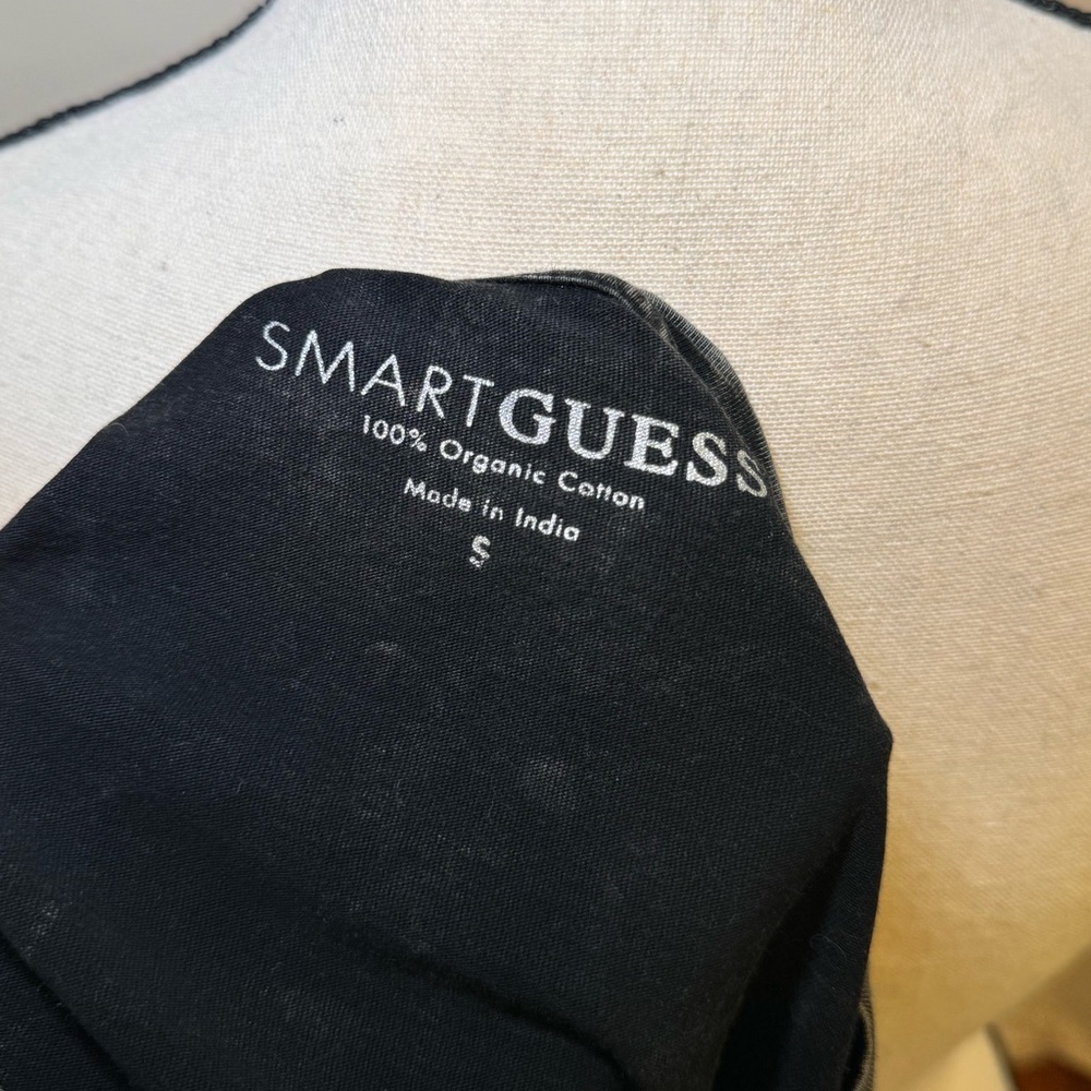 Guess - Picture 3 of 3